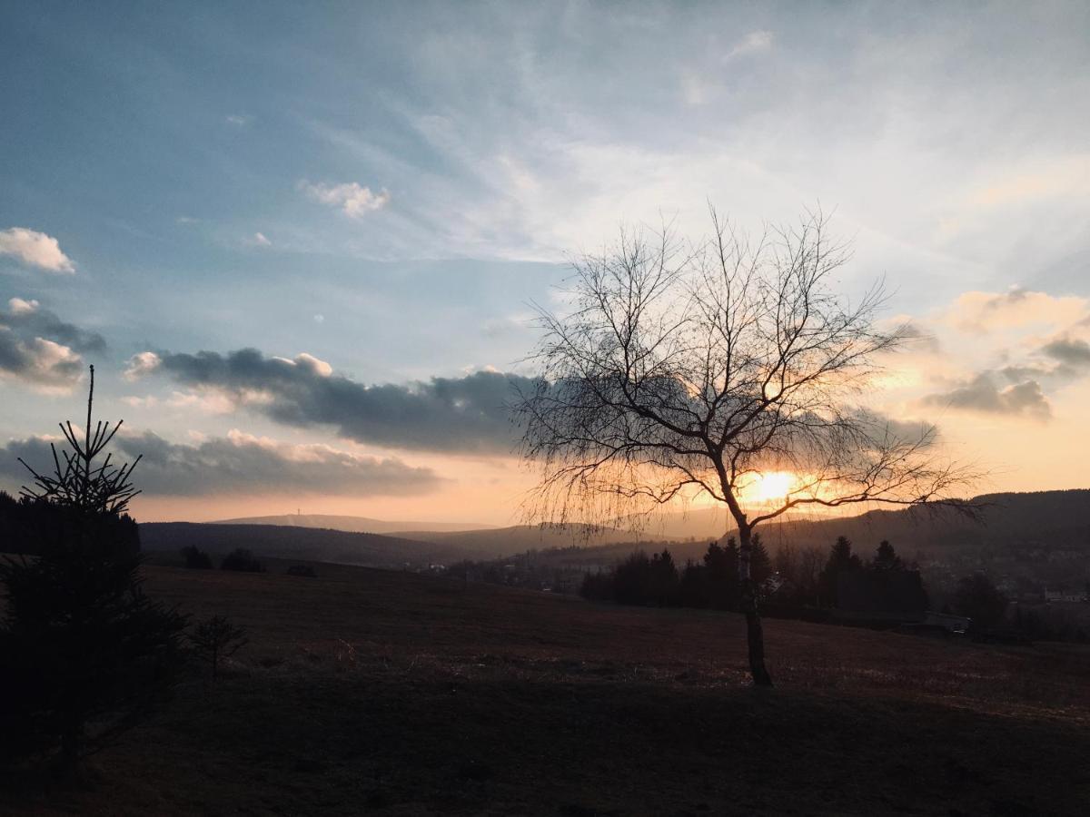 K Zastavce 557 Villa Kovarska Luaran gambar